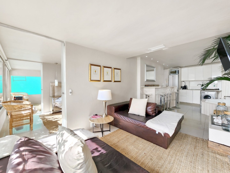 To Let 4 Bedroom Property for Rent in Clifton Western Cape